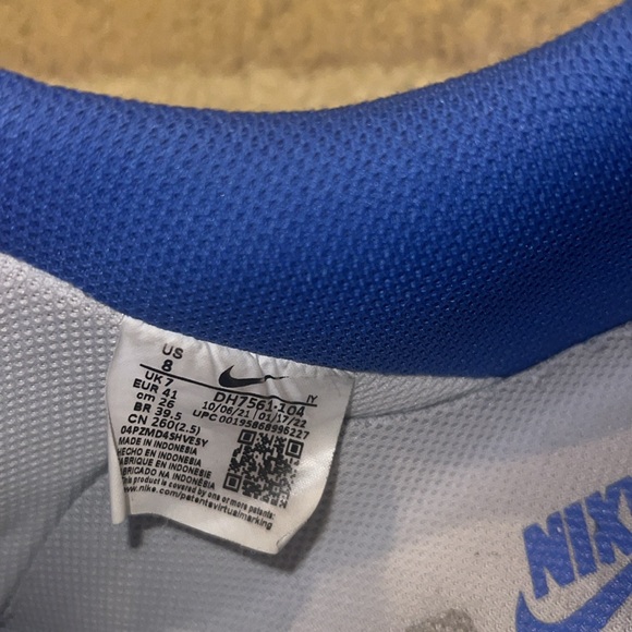 Nike Air Force 1 - Picture 6 of 9